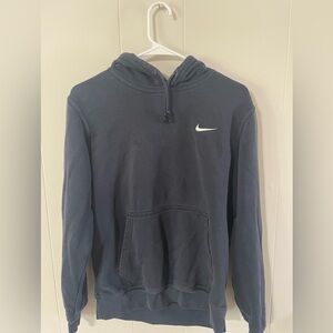 WOMEN NIKE SWEATSHIRT SIZE MEDIUM